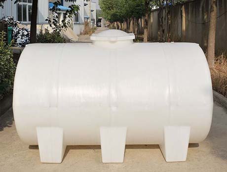 �h����������